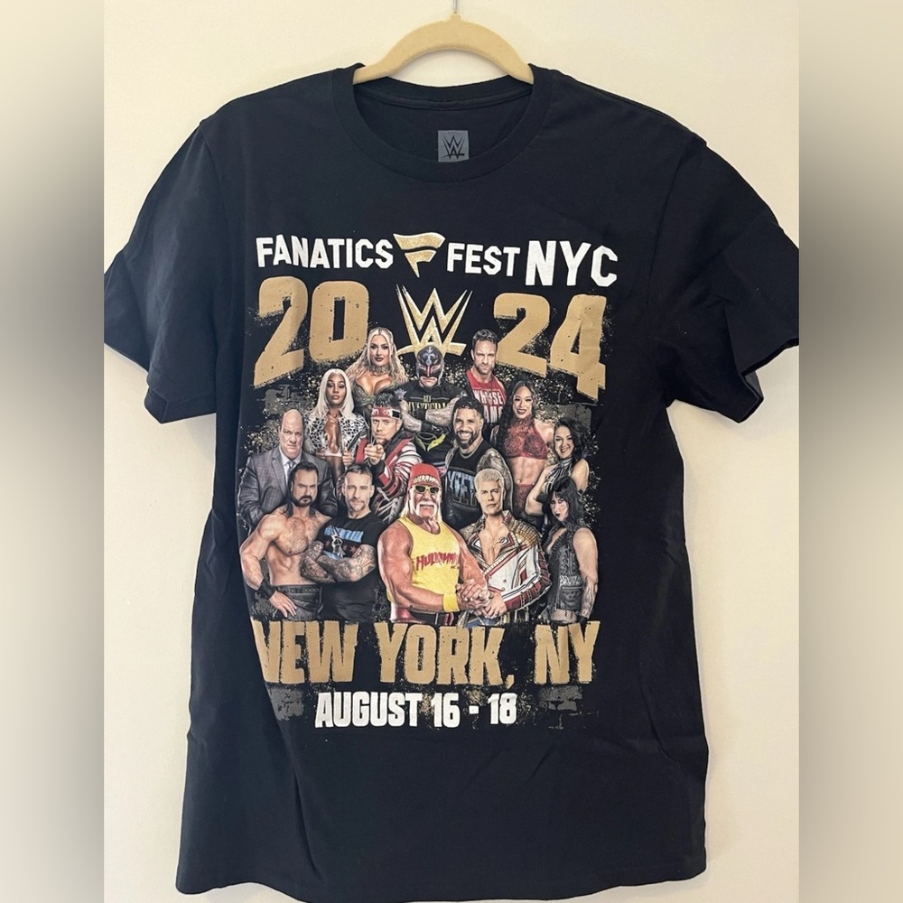 WWE Fanatics Fest NYC 2024 Black T-Shirt men’s medium